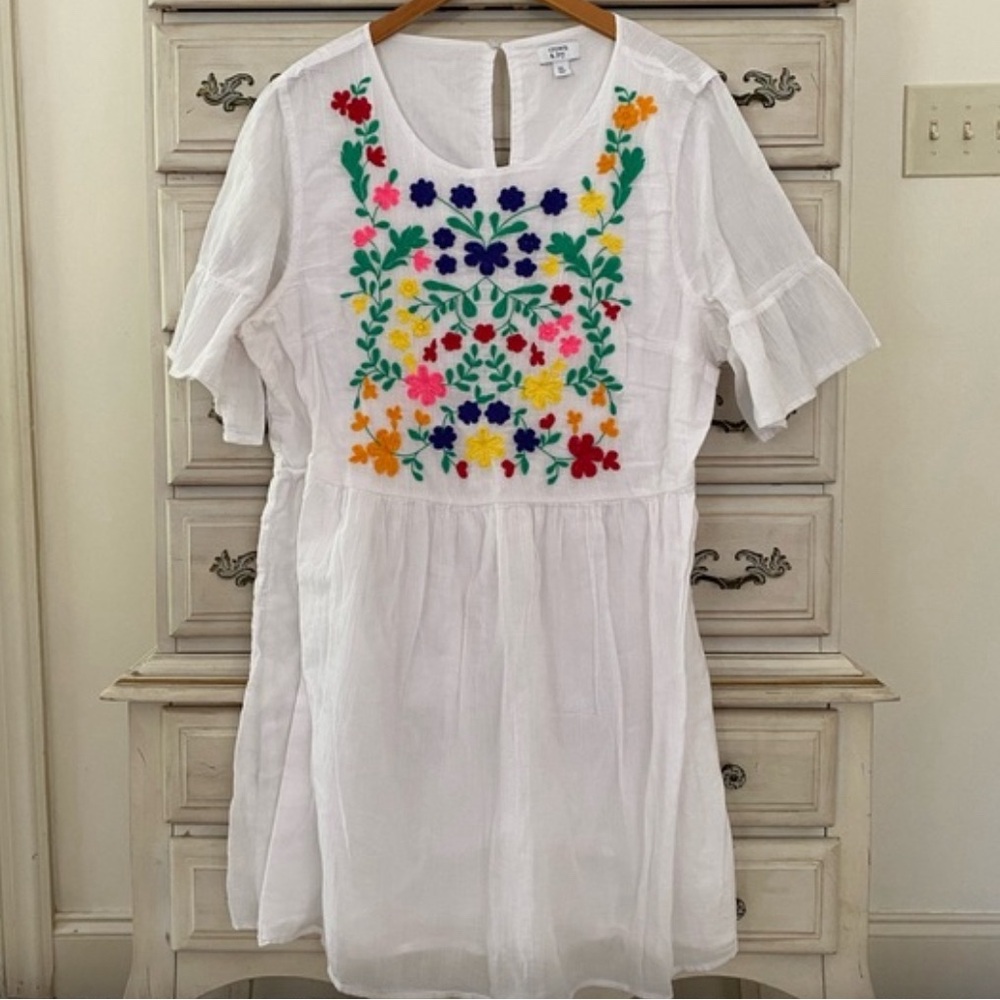 Crown&Ivy Floral Embroidered Dress  |  XL